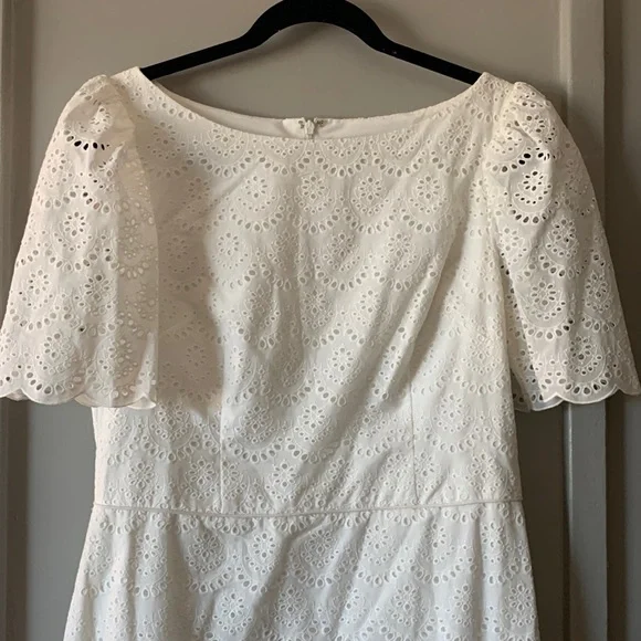 Gal Meets Glam Blythe Scalloped Dress - Picture 4 of 8